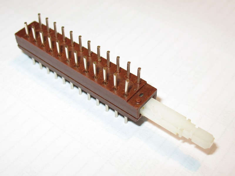 Jak zaprojektować przełącznik VGA dla Xbox i PC na jeden ekran?