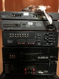 Jak podłączyć wieżę JVC-AX311BK z equalizerem?