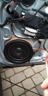 Wymiary tweeterów w Passat B5FL i opinie o zestawie JBL Stage3