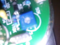 kondensator - Niskie napięcie na wyświetlaczu kondensatora