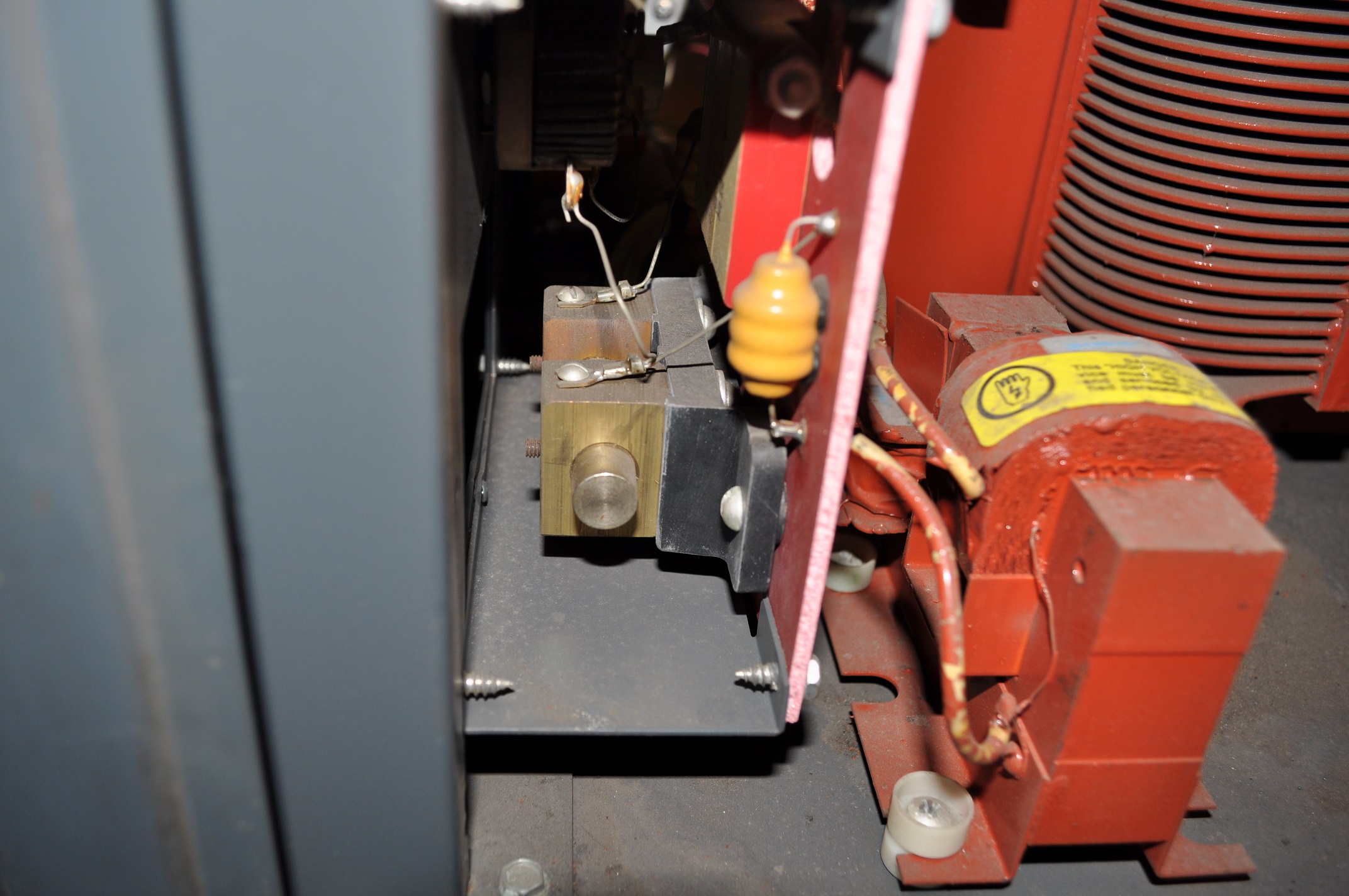 TIG Lincoln Square Wave 300 ac dc ok 1989-HF szfankuje