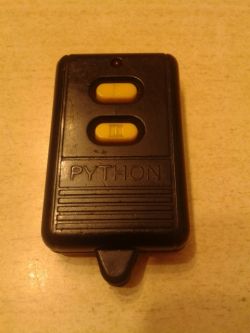 Pilot PYTHON do starej bramy Wiśniowski - układ scalony