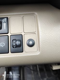 Toyota Rav 4/III 2009 ben. 2,0 - Nie działa alarm po wymianie akumulatora