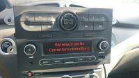 Visteon 281077 / R013 - X07 - Radio R & GO from Renault Twingo III in a diff Visteon 281077 / R013 - X07 - Radio R & GO from Renault Twingo III in a diff
