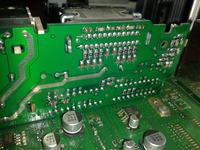 Jak wyprowadzić RCA z radia VDO/Siemens Business CD? Podłączenie masy