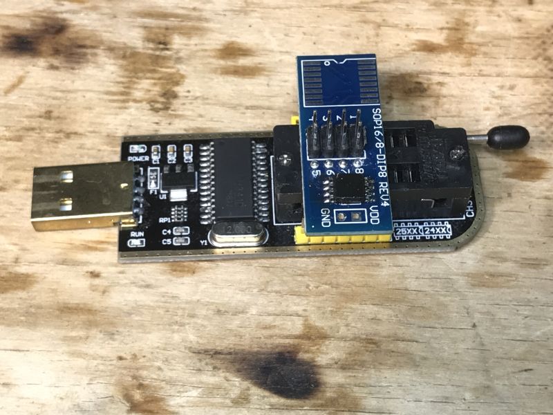 Which Wi-Fi controlled strip with QC? The interior of the Tapo P300 from TP-Link