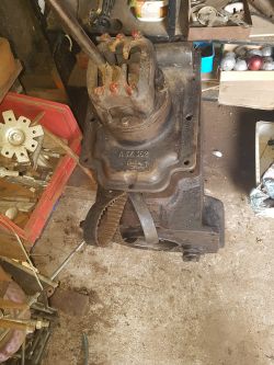 Witam czy ktoś pomoże rozwiązać zagadkę od czego ta skrzynia