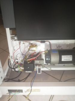 Bieznia cadmax - Bieznia z wystawki z niemiec, poki co nie działa, ktos cos pomo