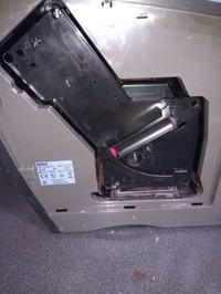 Ekspres ciścieniowy Bosch TCA 5809/02, nie robi kawy, woda leci do tacki Ekspres ciścieniowy Bosch TCA 5809/02, nie robi kawy, woda leci do tacki