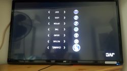 Jak odwrócić obraz w TV JVC LT32C340 po wymianie płyty głównej?