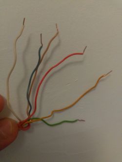 Jak podłączyć Domofon Cyfral Smart 5P bez schematu? [Zdjęcia kabli]