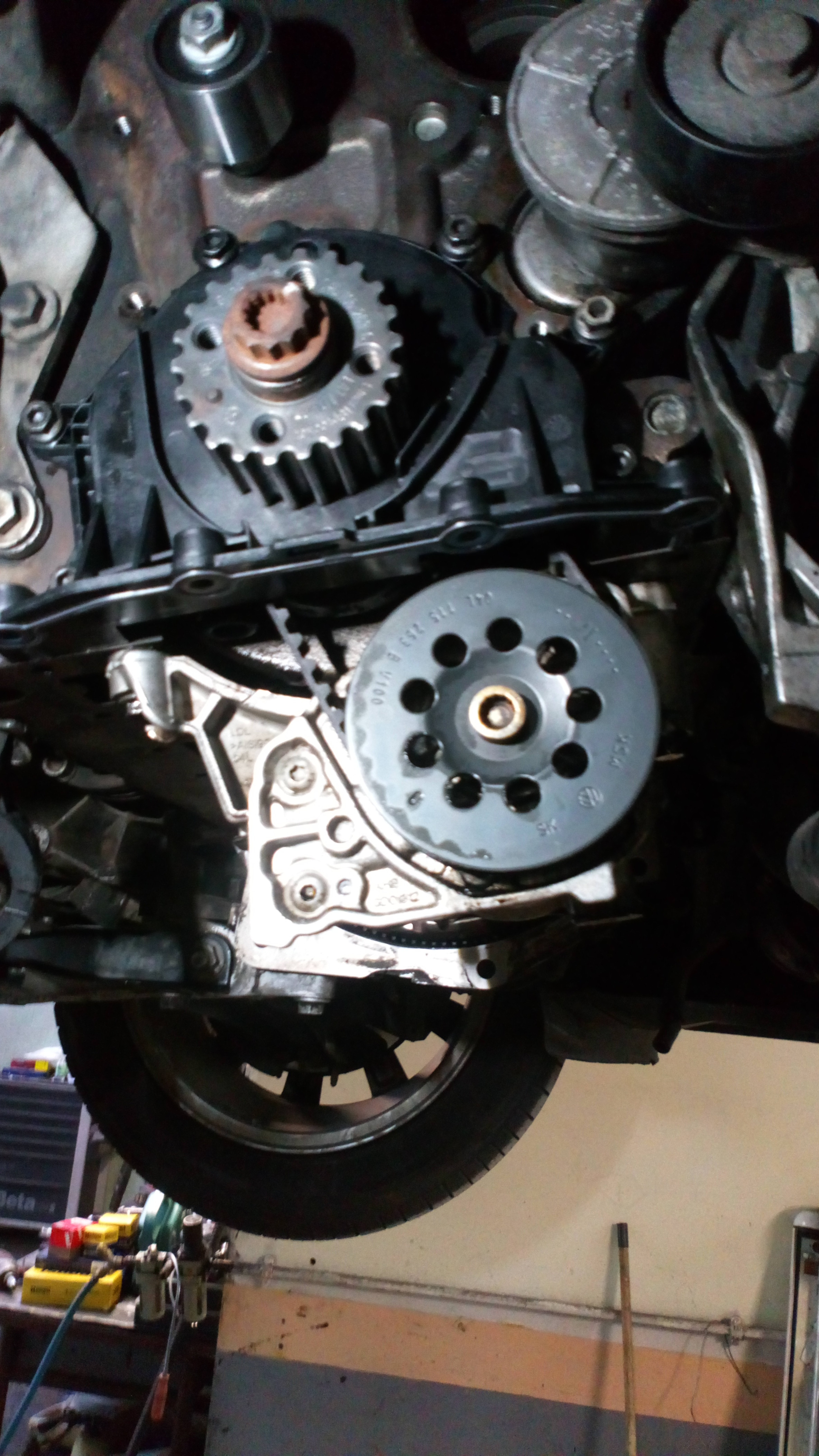 2.0TDI How often should the timing belt be replaced in TDI?