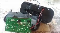 Gdzie przylutować kabelek zasilający zegarek elektroniczny?