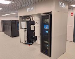 Pierwszy w Polsce komputer kwantowy Odra 5 firmy IQM w serwerowni Politechniki Wrocławskiej.