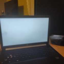 HP Laptop 15-db1xxx podlaczenia laptopa z zepsuta matryca do monitora