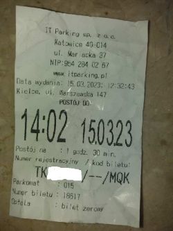 Płatność za brak biletu parkingowego.