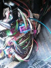 Audi A4 '98 - Pobór prądu 0.2A na wyłączonym zapłonie, bezpiecznik 38