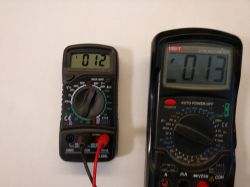 XL830L - A tiny, cheap Chinese multimeter. - Test / Review / Opinion.
