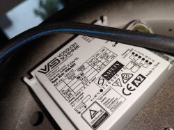 Przerobienie oprawy świetlówkowej pod źródła led. Przerobienie oprawy świetlówkowej pod źródła led.