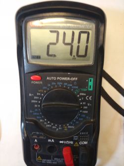 Bardzo tani Mini Multimetr DT83B - Test / Recenzja / Opis Bardzo tani Mini Multimetr DT83B - Test / Recenzja / Opis