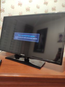 Samsung UE32EH4000 - nie włącza się, brak kontrolki
