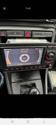 Witam. Posiadam radio fabryczne 2din audi a4b7 nie mogę polaczyc telefonu z radiem przez bluetooth.