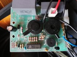 Odkurzacz Zelmer Solaris twix typ 5500.0. M14H - włącza się na ułamek sekundy