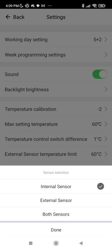 “Settings” screen in an app with thermostat options and sensor selection: internal, external, or both