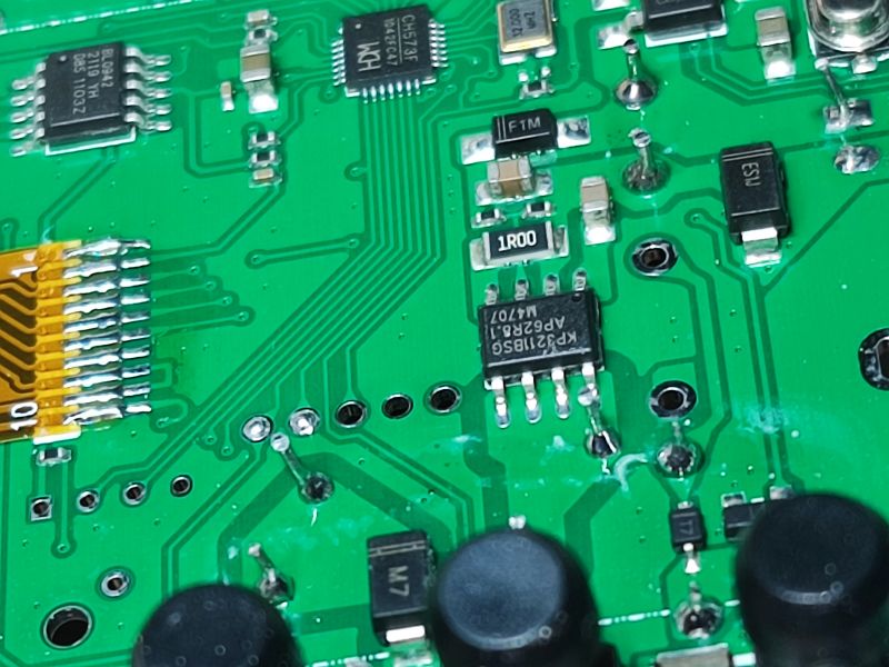 S1TW-FR Circuit Board with Integrated Circuits Close-up of a circuit board with integrated circuits of the S1TW-FR.