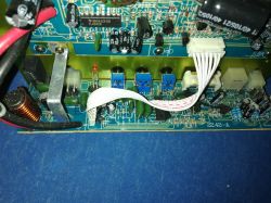 Subwoofer aktywny fusion - Kontrolka mruga i gaśnie