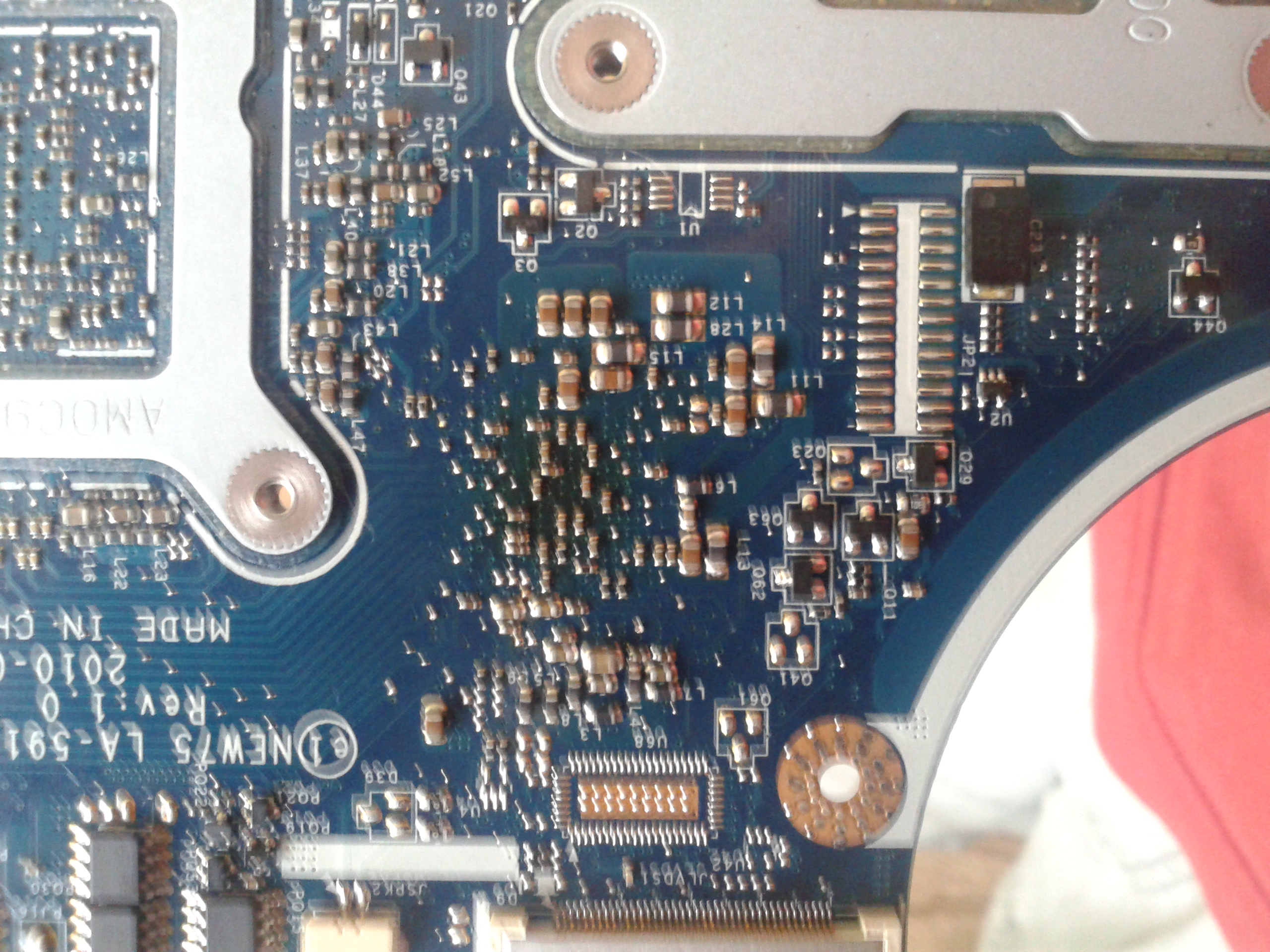 Packard Bell tk81 - Przegrzewanie karty graficznej, czarny ekran po ...