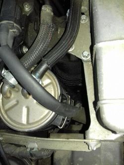 Mercedes W204 - Poci się silnik na górze, czy to normalne przy 270kkm?