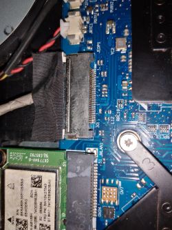 Lenovo ideapad 100 15ibd - brak obrazu po wymianie taśmy, wentylator i nagrywarka CD nieaktywne