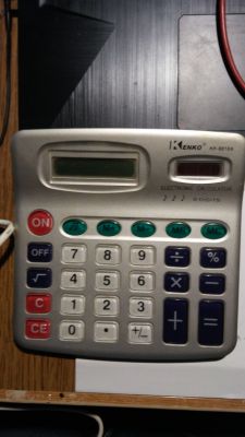 Relacja z diagnozy i naprawy kalkulatora elektronicznego