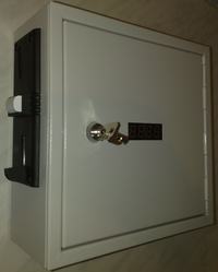 Poszukuję aparatu wrzutowego na monety do włączania urządzeń