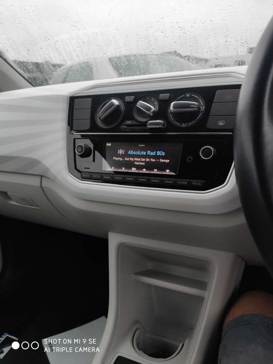 VW UP 2017 BEATS SOUND Brak dźwięku w aucie elektroda.pl