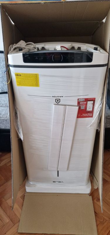 Interior and reverse engineering of the Ariston Velis 80 Wi-Fi electric water heater on ESP32 (part1