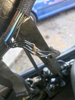 Opel Astra H - Lokalizacja czujnika przyczyniającego się do awarii dachu