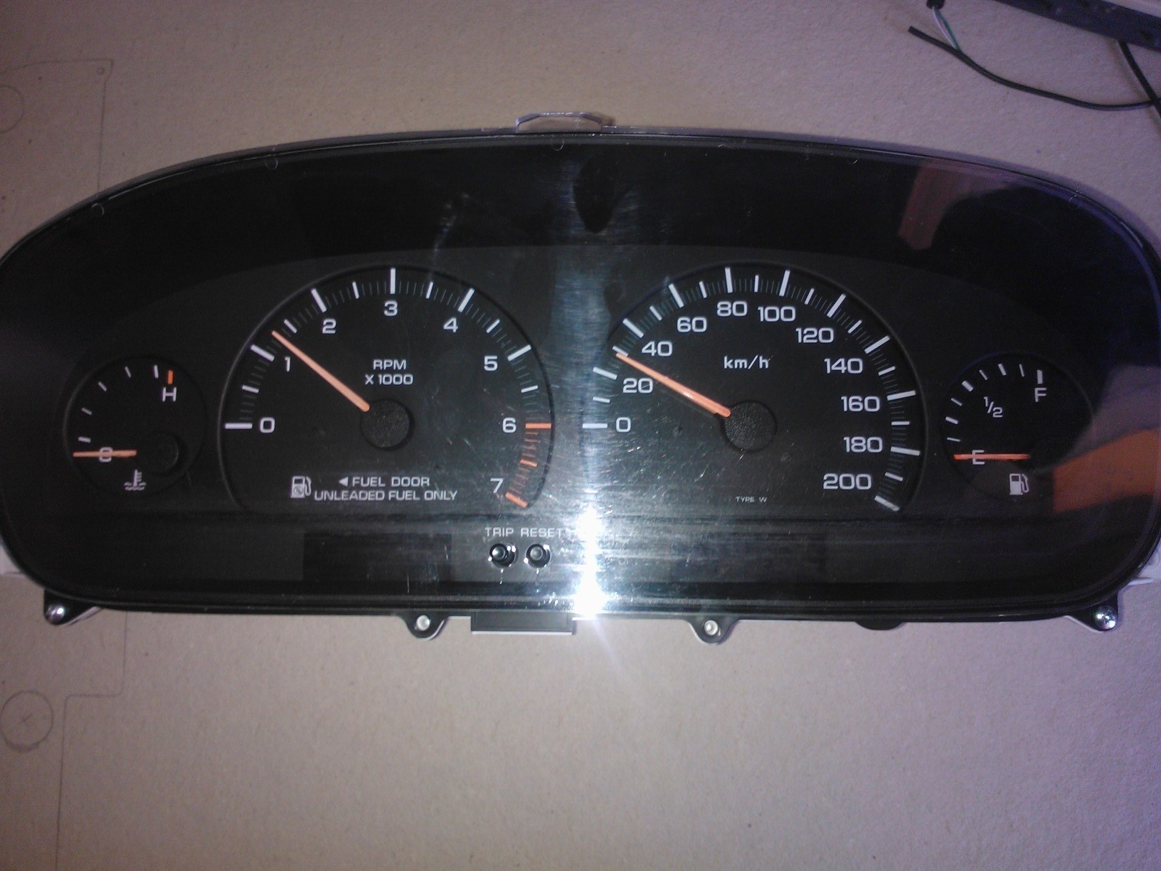 Chrysler Voyager 3.8L AWD '96 naprawa gasnących zegarów