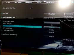 Zrzut ekranu BIOS-u z zakładkami Main, OC Tweaker, Advanced, Tool i H/W Monitor