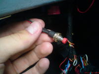 Jak zidentyfikować model autoalarmu ze zdjęć modułu i czujnika?