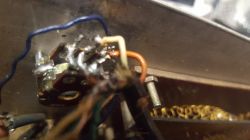 Kupię potencjometr 2x 50k do wzmacniacza - uszkodzony model na zdjęciu