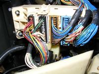 Podłączenie sterownika zamka centralnego Mitsubishi Galant Podłączenie sterownika zamka centralnego Mitsubishi Galant