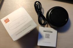 Universal IR Remote Control IRC03 with Accessories Universal infrared remote control set with a USB-C cable and manual.
