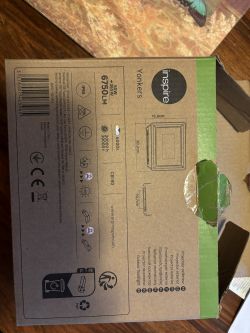 Lampa LED świeci mimo wyłączonego przycisku po wymianie z halogenu - co zrobić?
