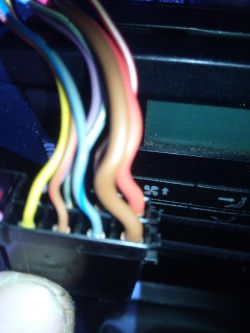 Podłączenie radia 2din Eunavi do Sharan 2006 - Jak prawidłowo podłączyć kostki ISO?