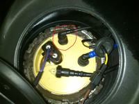 Pompa paliwa w Passacie B6.