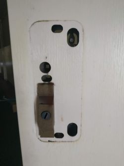 Difficulty Turning Key in Exterior Door: Broken Liner & Incompatible Cylinder Issues Difficulty Turning Key in Exterior Door: Broken Liner & Incompatible Cylinder Issues