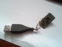Pendrive Sandisk 8GB-wyrwana wtyczka z padami. Pendrive Sandisk 8GB-wyrwana wtyczka z padami.