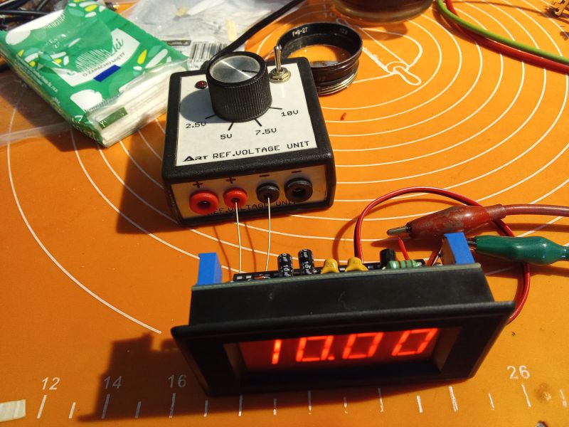 Jak złożyć woltomierz panelowy DIY z układem ICL 7107 z AliExpress? Sprawdzamy dokładność.